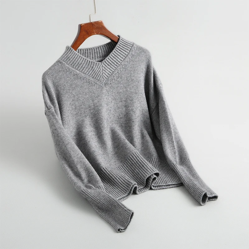 

Women solid color V-neck long-sleeved sweater casual sweater