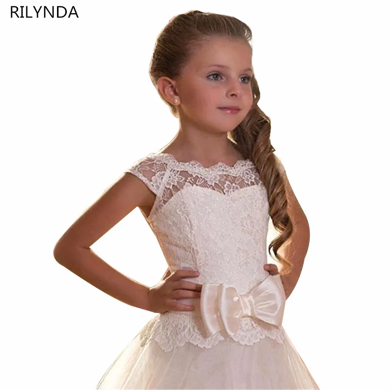 

New First Communion Dresses for Girls Champagne O-neck Sleeveless Lace Appliques Flower Girl Dresses for Weddingslx
