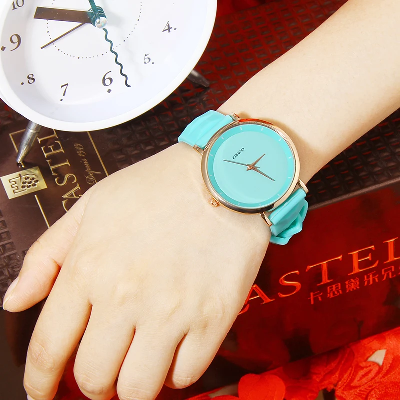 

Simple style Classic Silicone students Quartz Watch Brand Women wristwatch Lovers Jelly Casual Watch ladies casual Clock hours