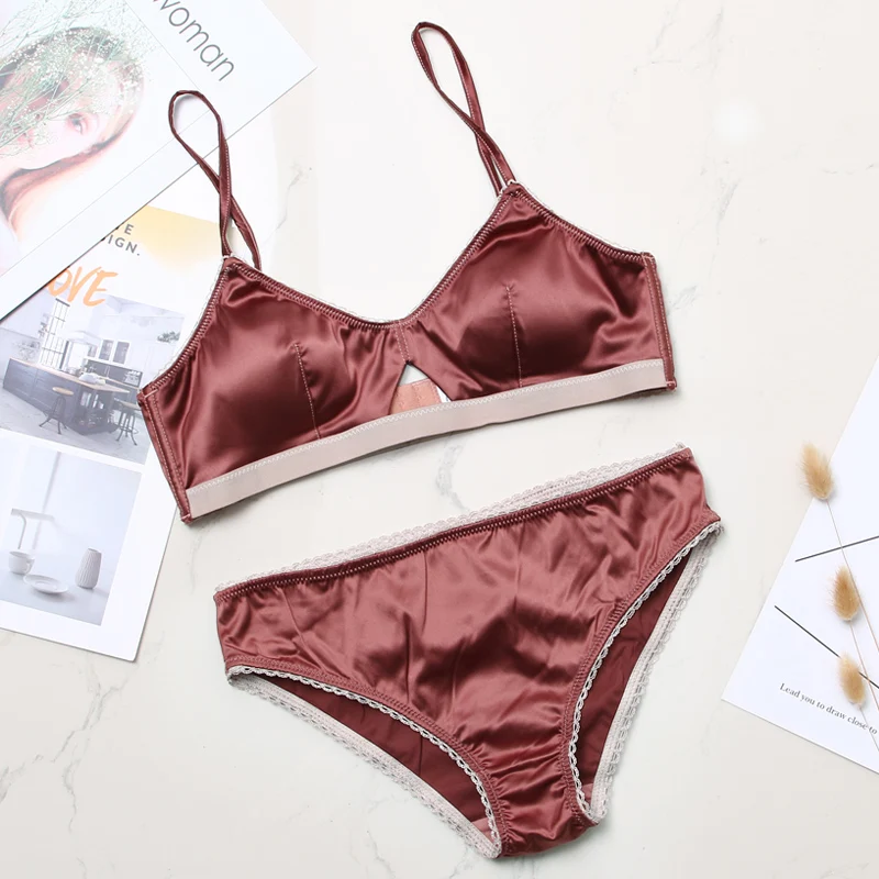 

Thin Satin Lingerie Bra and Panty Set Women Elastic Trim Wire Free Underwear Women Contrast Color Bras