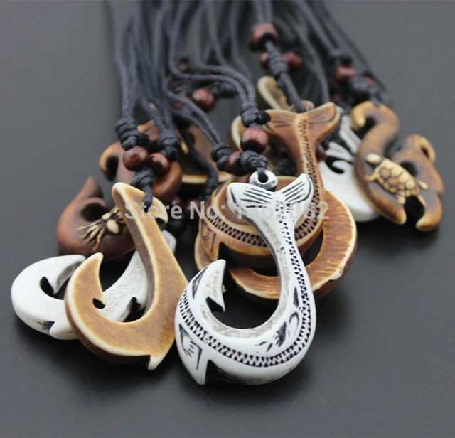 Wholesale 10pcs Mixed Style Hawaiian Hand Carved Imitation Bone Maori Fish  Hook Pendant Necklace Amulet Gift MN428