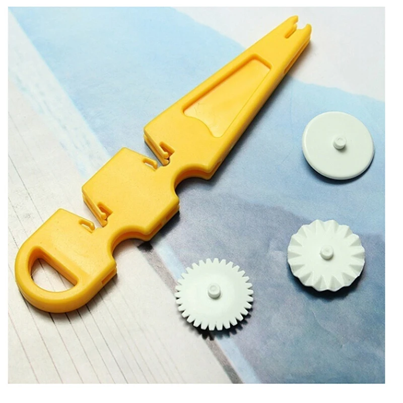 

3Wheel Fondant Embosser Cutter Cake Decorating Tool Pastry Sugarcraft Round Pad Lace Cutter Knife Baking Mould