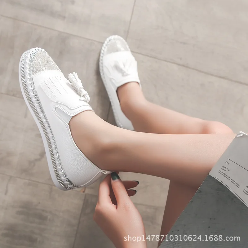 Корейский фирменный дизайн; маленькие белые туфли с кисточками; женские лоферы с кристаллами и заклепками; эспадрильи ручной работы; женская обувь на платформе