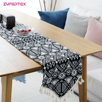 

ZYFMPTEX Black Modern American Geometric Jacquard Restaurant Table Cloth Table Runner Living Room Coffee Table Flag Cover Towel