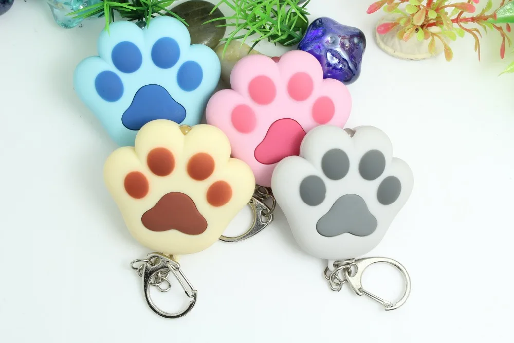 Лапка кота брелок. Брелок кошачья лапка. Брелок кошачья лапка. Брелок лапка. Брелок кошачья лапка.