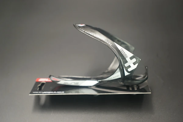 elite cannibal carbon bottle cage
