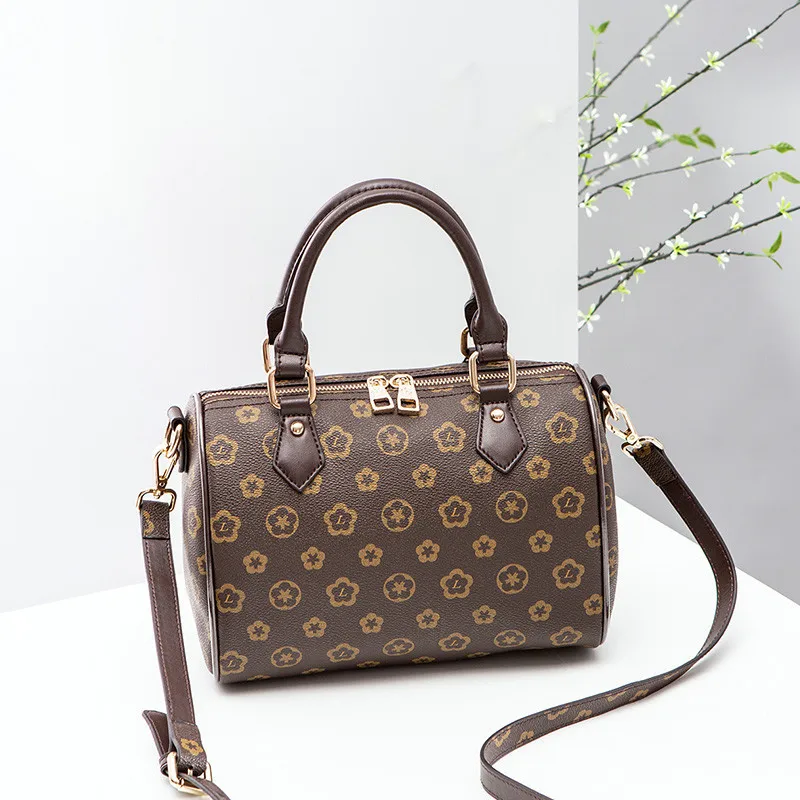 

LANKOU 2019 Fashion Women Single Shoulder Bags High-capacity Ladies Travel Designer Handbags PU Leather Famous Totes Beach Bags