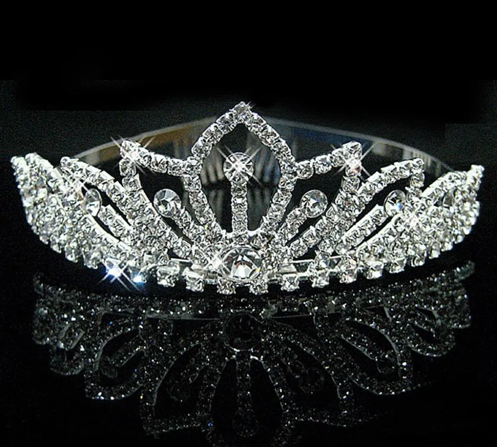

Exquisite handmade crystal headdress9