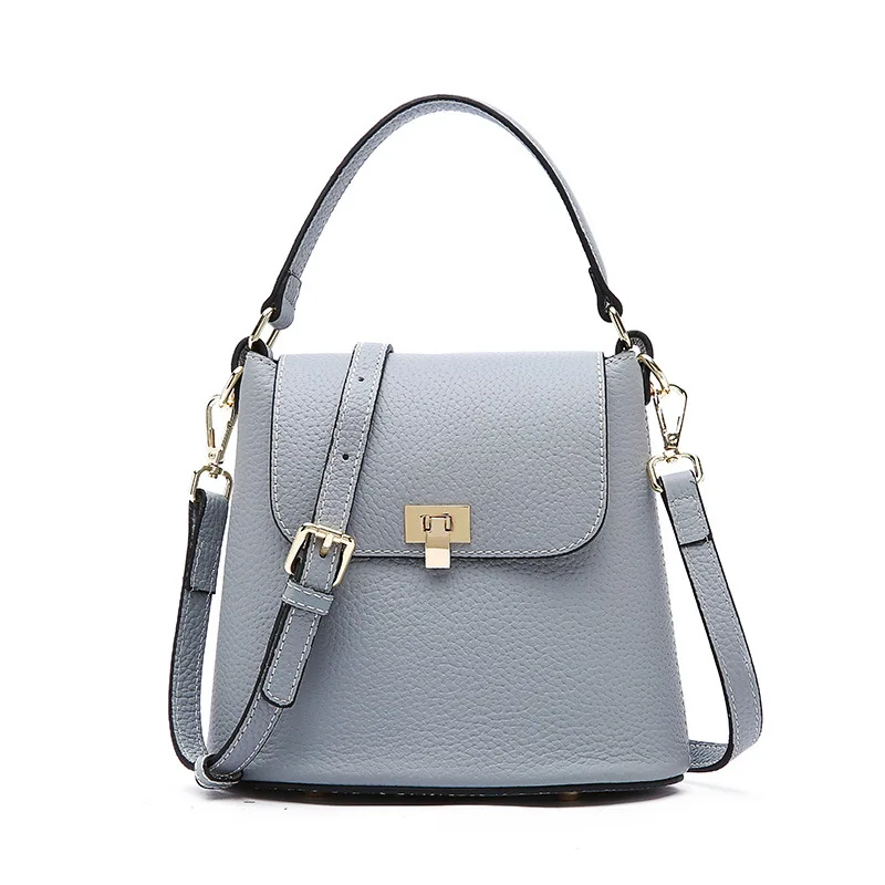 

Women's new leather fashion handbags Cross-section square trend beach bag Wild Messenger bucket bag