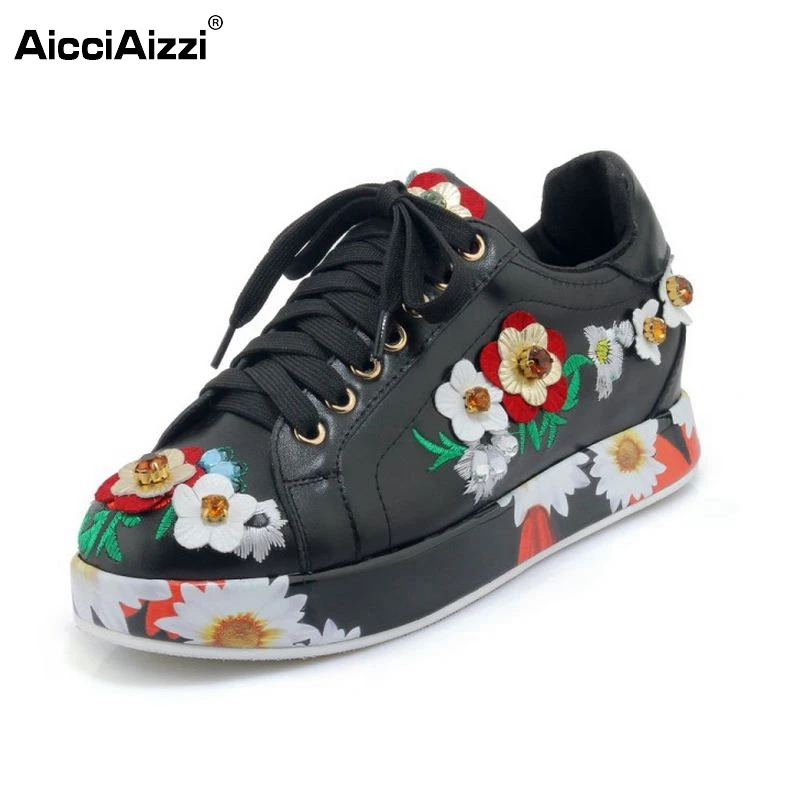 

AicciAizzi Brand Quality Women Real Genuine Leather Wedges Shoes Flower Cross Strap Inside Heel Pumps Women Footwear Size 33-40