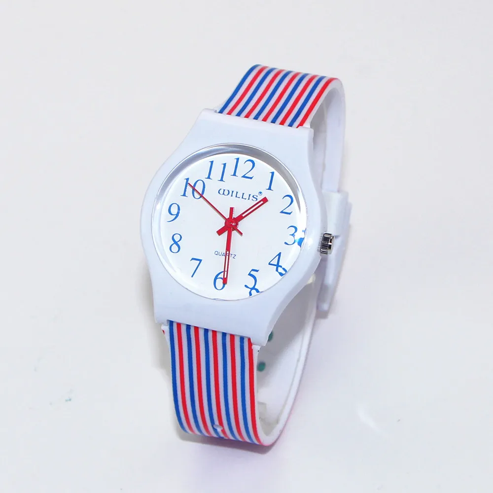 

New Blue and Red Stripes Pattern Design Women Analog Quartz Wrist Waterproof Watch Student Fashion Dress Quartz Watches