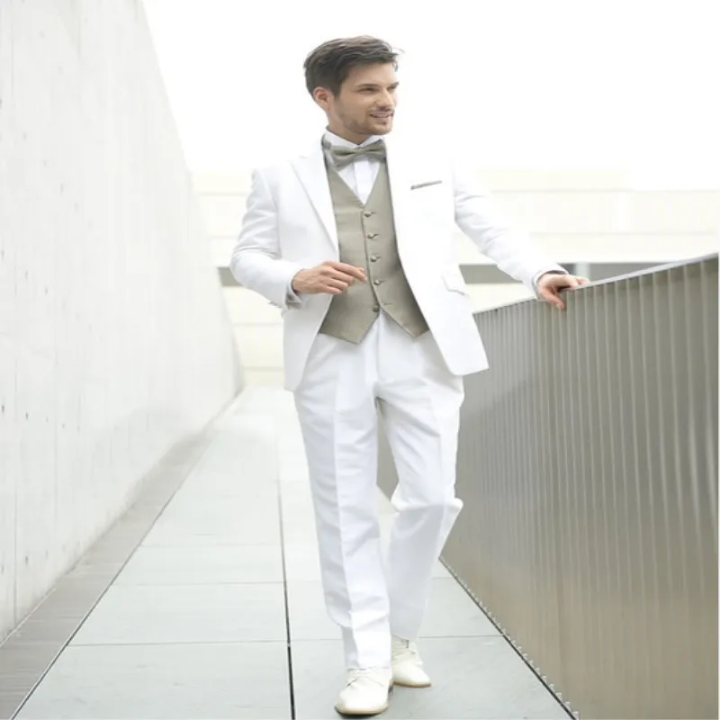 2017-Blanc-Smokings-de-Mari-Entaill-Revers-Groomsman-Costume-Gris-clair-gilet-costume-De-Mariage-Custom.jpg_640x640_