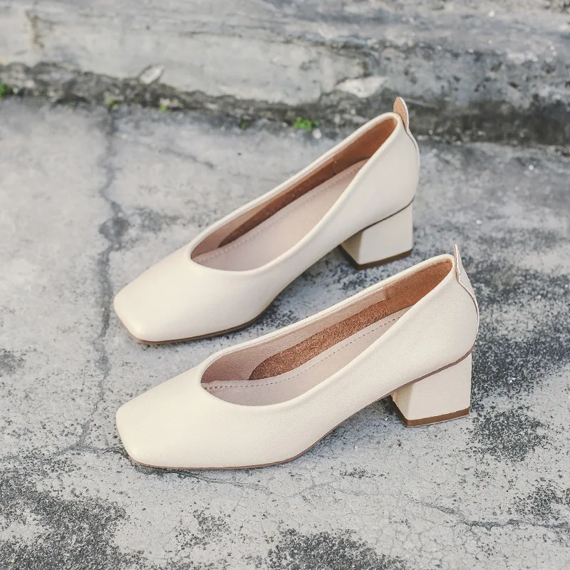 

2019 autumn new stylish simple solid color square heel casual shoes female retro style comfortable wild high heels