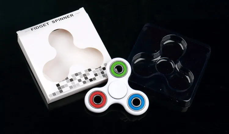 

Random 3Pcs Tri-Spinner Fidgets Toy Plastic EDC Ceramic Fidget Spinner For Autism and ADHD Kids/Adult Funny Hand Spinner Toys