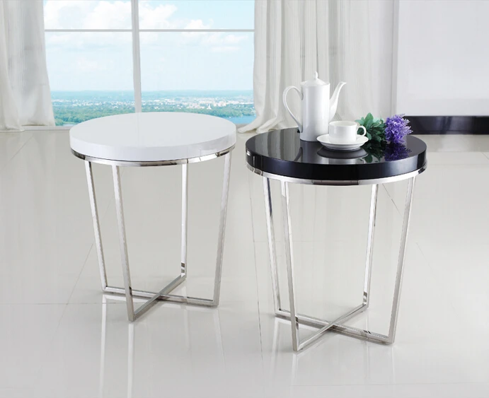 A few modern side. Small round tea table. The piano lacquer that bake the sofa side table white A few modern side. Small round tea table. The piano lacquer that bake the sofa side table white