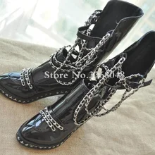 Сезон осень-зима; ботильоны в байкерском стиле; цвет черный, белый; женские Сапоги выше колена с цепью на массивном каблуке; большие размеры