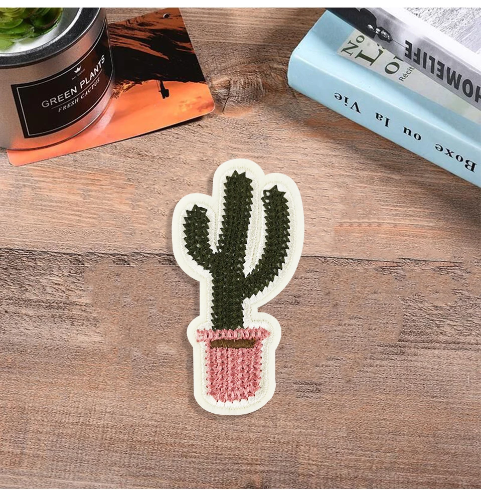 3D Embroidery Patch Christmas Tree Coconut Tree Cactus Embroidery Patches Applique DIY Iron On Stickers On Clothes Vest (9)