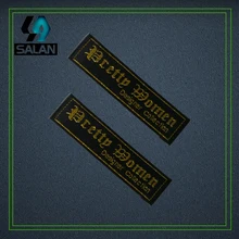 Пользовательские селваж одежды этикетки по дереву челнок торговой марки атласные тканые этикетки ткань Швейные вышитые бирки для одежды