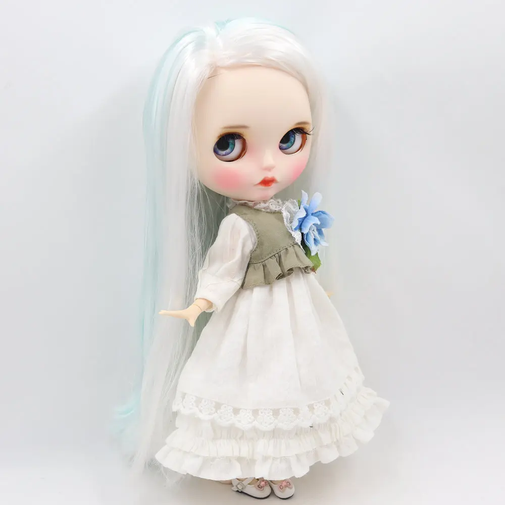 Juliette – Premium Custom Neo Blythe Doll with Multi-Color Hair, White Skin & Matte Pouty Face 5