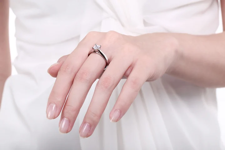 720 Square Diamond Wedding ring model