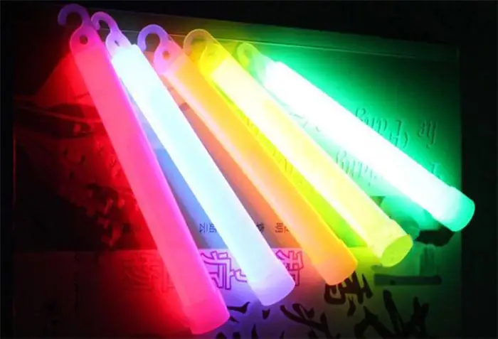 Rave вечерние светящиеся палочки с крюком светильник шнурок Ассорти Открытый Кемпинг аварийные химические флюоресцентные светильник цвет случайный