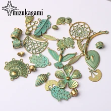 Retro Kopergroen Patina Plated Zinklegering Groen Gouden Bedels 1 pak/partij Willekeurige Gemengde Voor DIY Sieraden Maken Vinden Accessoires