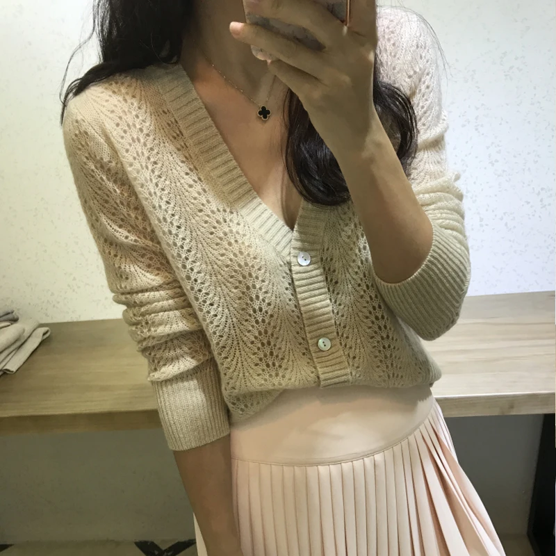 2018 new female cashmere cardigan coat loose short hollow sunscreen shirt sweater knitted wool winter air conditioning