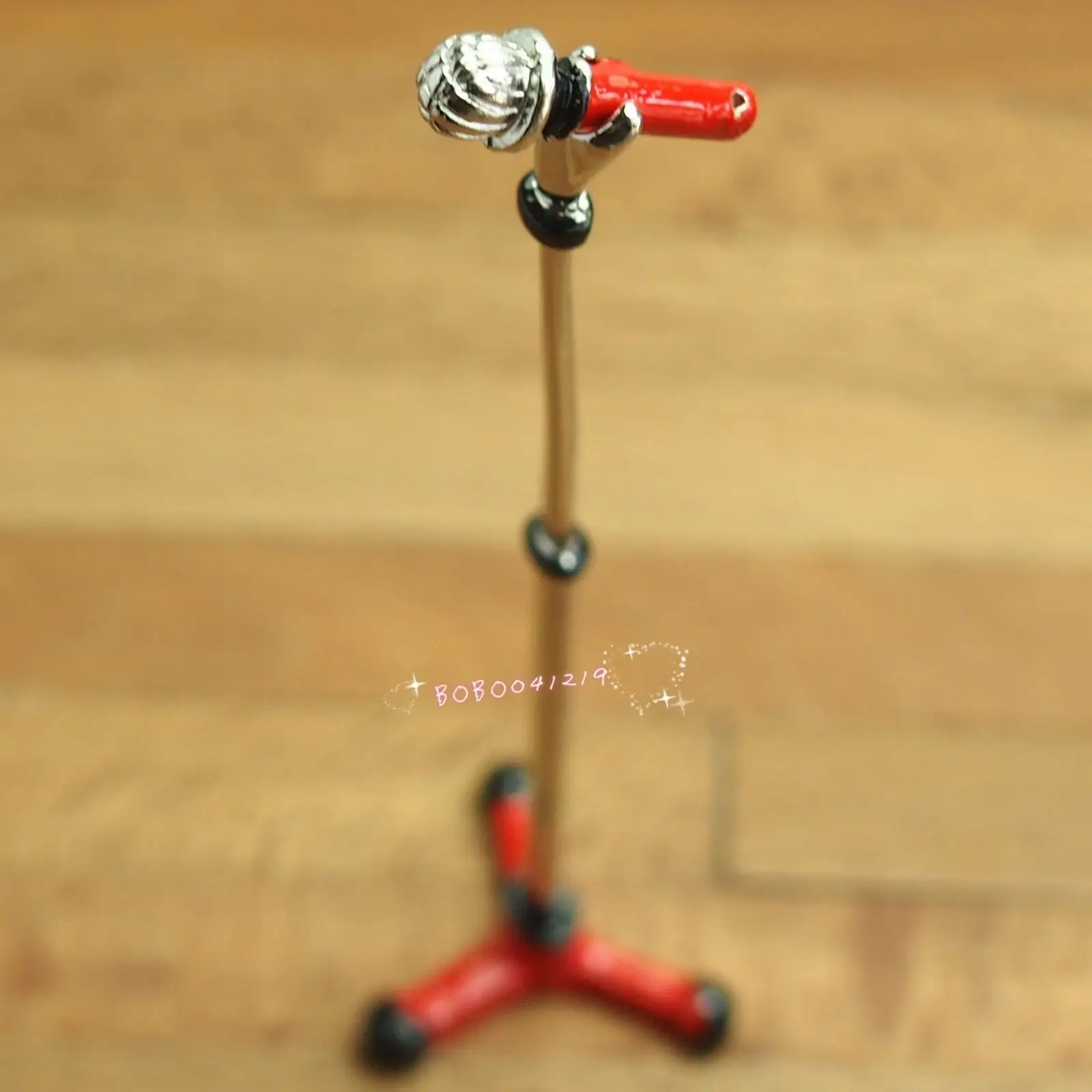 

Dollhouse Miniature Toy A Metal Microphone With Stand Height 9.1cm SPO176