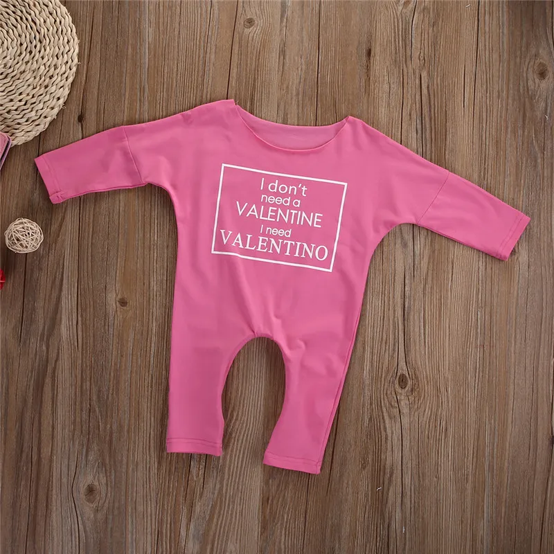 Валентина Повседневное комбинезон с принтом букв свободные для маленьких девочек розовый Костюмы хлопковая одежда для малышей комплекты одежды для новорожденного