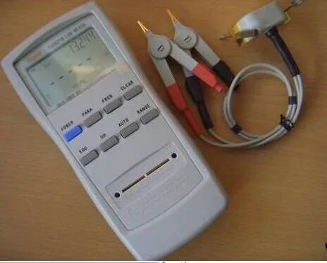 

Tonghui New handheld LCR Meter TH2821B 0.3% accuracy portable 0.01 digital meter 100Hz, 120Hz and 1KHz