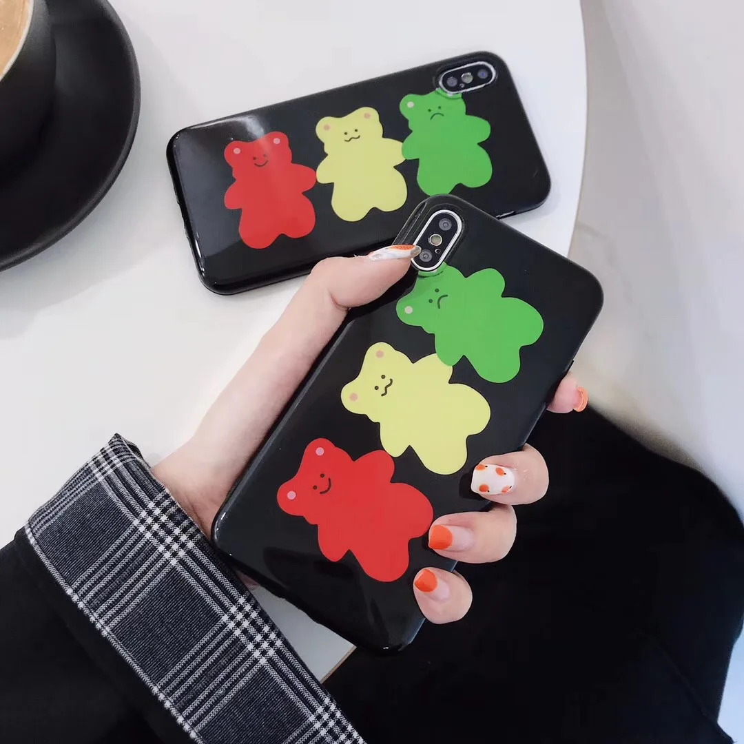 

Anime fashion cute cartoon three bear phone shell for iPhone XR XS MAX 8 7 6S 6 Plus soft shell IMD all-inclusive sleeve Fundas