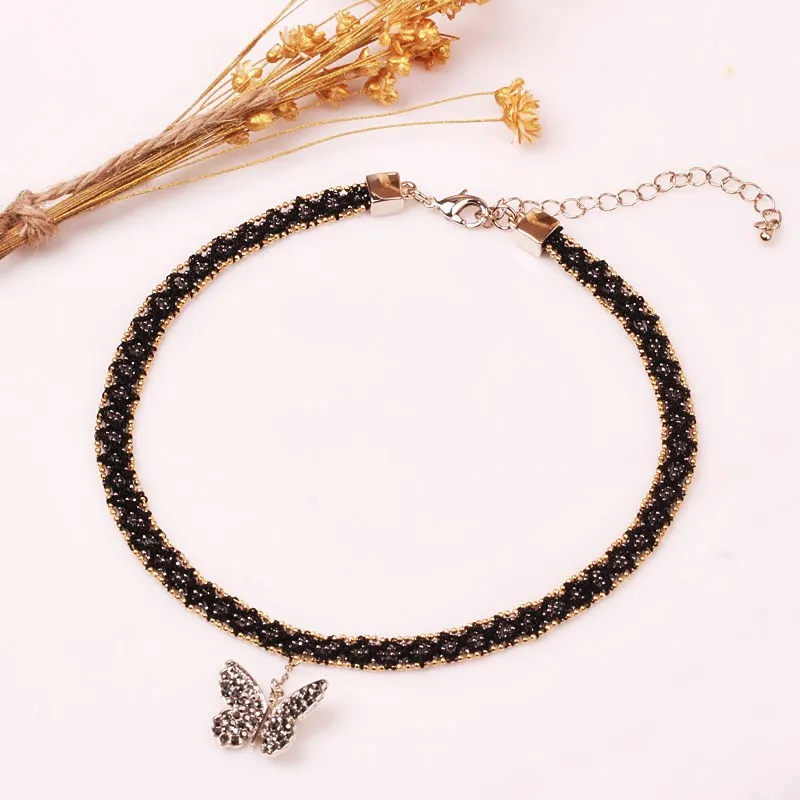 

Dominated 2019 New Lace Black Short Clavicle Chain Personality bowknot crystal pendant Women necklace
