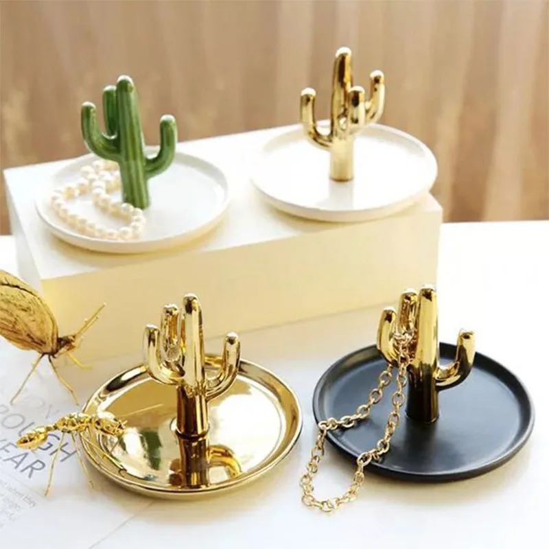 

Nordic Style Golden Cactus Ceramic Jewelry Plate Ring Necklace Tray Storage Organizer Desktop Decoration Ornaments Process