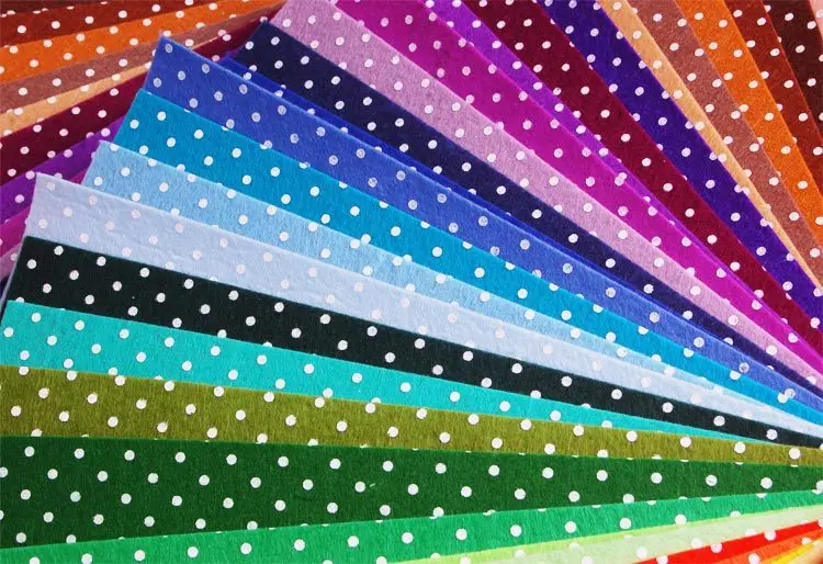 Lowest price Mix 44 colors 15x15cm 100% Polyester Nonwoven Dot Printed Felt Fabric DIY Pack 1MM Thick 44PCS/lot | Дом и сад