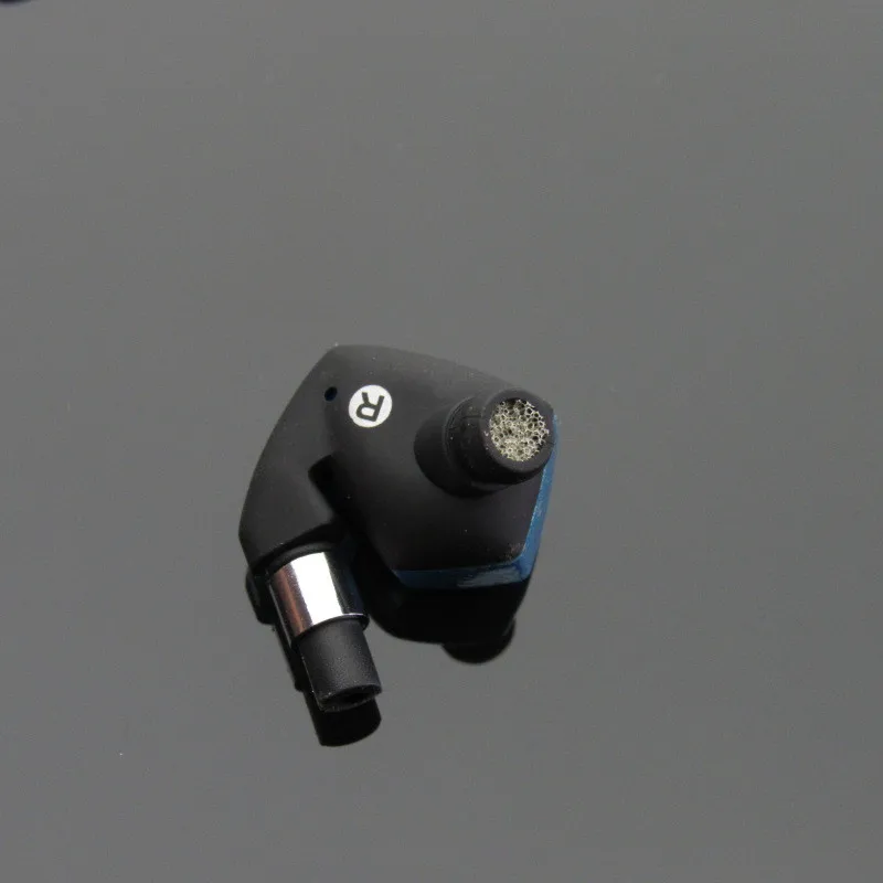 1 (2)