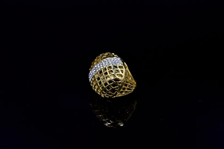 Ring (2)