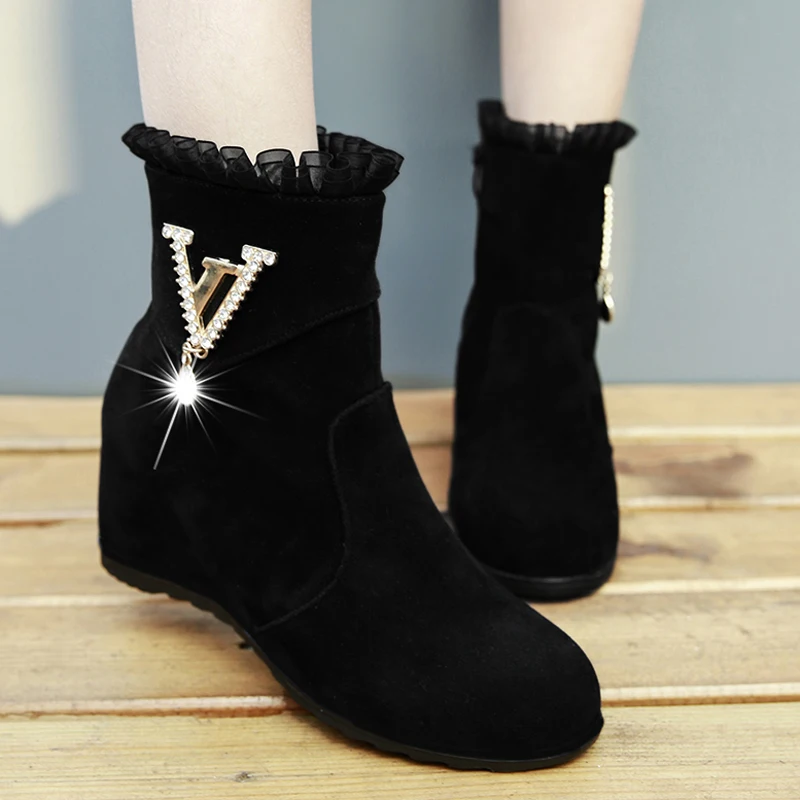 

2018 new increase student winter boots high heel boots women Martin boots.