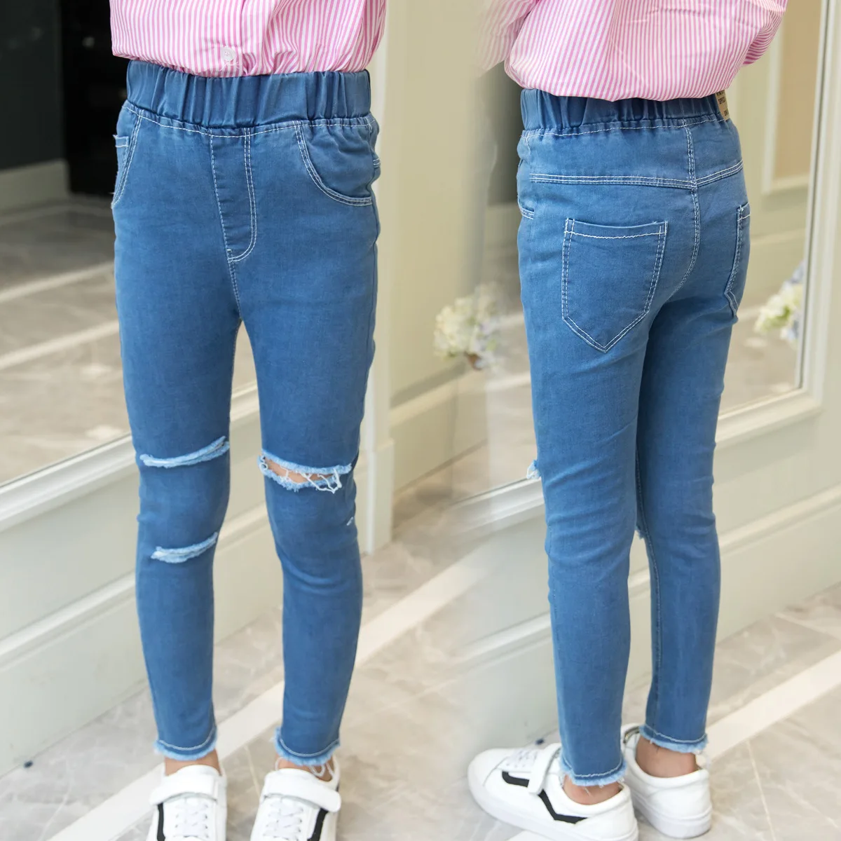 

Children's wear wholesale 2019 girls fall new Korean version of pierced jeans cuhk children's tight elastic pants toddler jeans