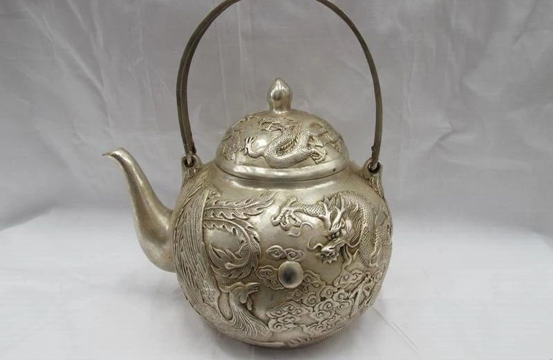 

China White Bronze Silver Auspicious Dragon phoenix Wine Pot Flagon teapot
