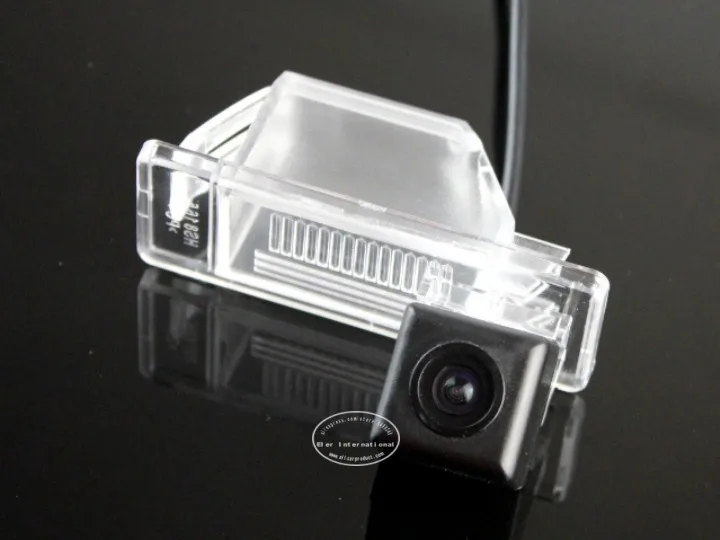 Автомобильная камера заднего вида для Nissan Sunny 2011~ /камера заднего вида/HD CCD RCA NTST PAL/светильник номерного знака