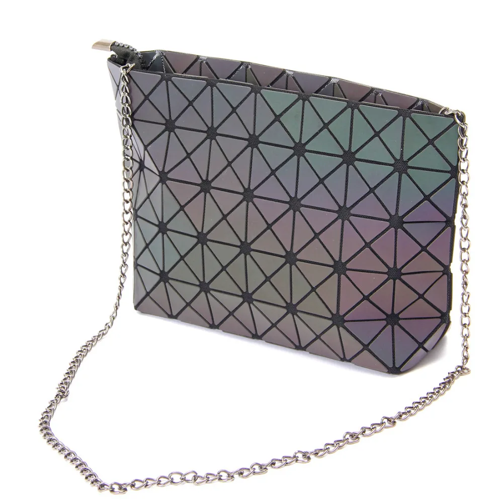 Goede Nieuwe Designer Mode tas Vrouwen Lichtgevende Sac Tas Tote Geometrie Gewatteerde Schoudertassen Laser Vlakte Vouwen Ketting Zakken
