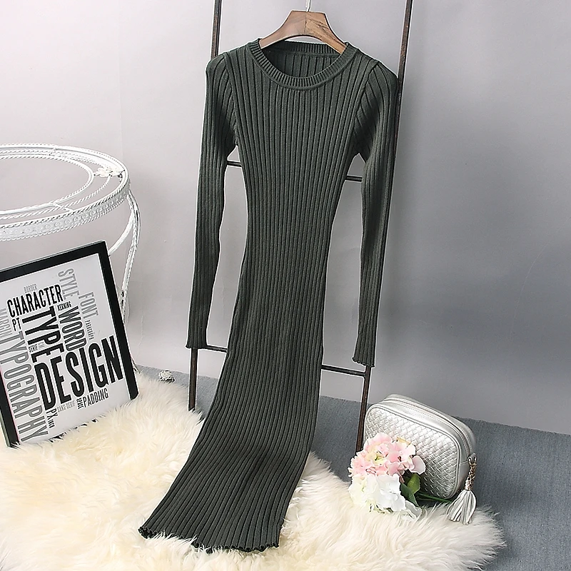 Женское трикотажное платье ALPHALMODA с длинными рукавами высоким разрезом на