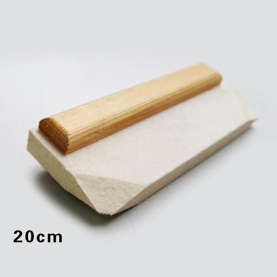 

Latest Professional Window Tint Tool High Quality Wool Squeegee With Wood Handle For Chrome Vinyl Wrapping MO-102