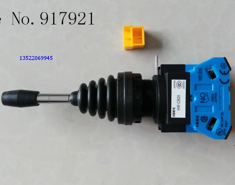 

[ZOB] 22mm diameter HW1M-1010-20 rocker switch two Japanese idec Izumi import HW1M-0202-40 --3pcs/lot