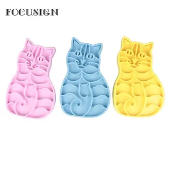

FOCUSIGN 1pc Pet Dog Grooming Brush Massage Soft Durable Rubber Pets Dog bath Massage Grooming Brush Pet Health Care 3 colors