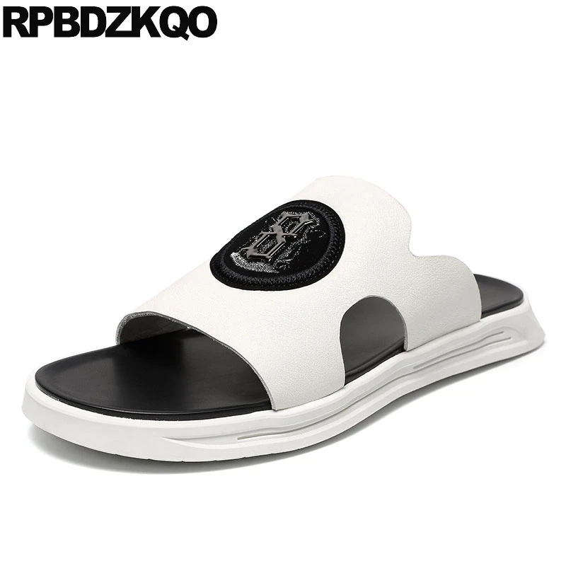 

Runway Embroidery Slides Metal Designer Shoes Men High Quality White 2019 Genuine Leather Sandals Summer Casual Slippers Italian