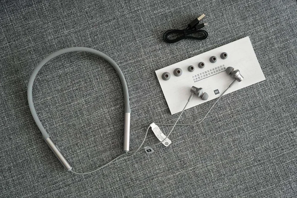 Original Xiaomi mi Bluetooth Neckband Earphones Wireless Bluetooth Headphone In-Ear Magnetic Mic Pl