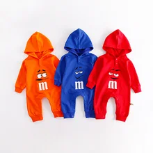 Новое поступление, Осенний Детский свитер с капюшоном для новорожденных, комбинезоны, милый детский комбинезон с забавным лицом, красный/оранжевый/синий, комбинезон с буквенным принтом «М», одежда