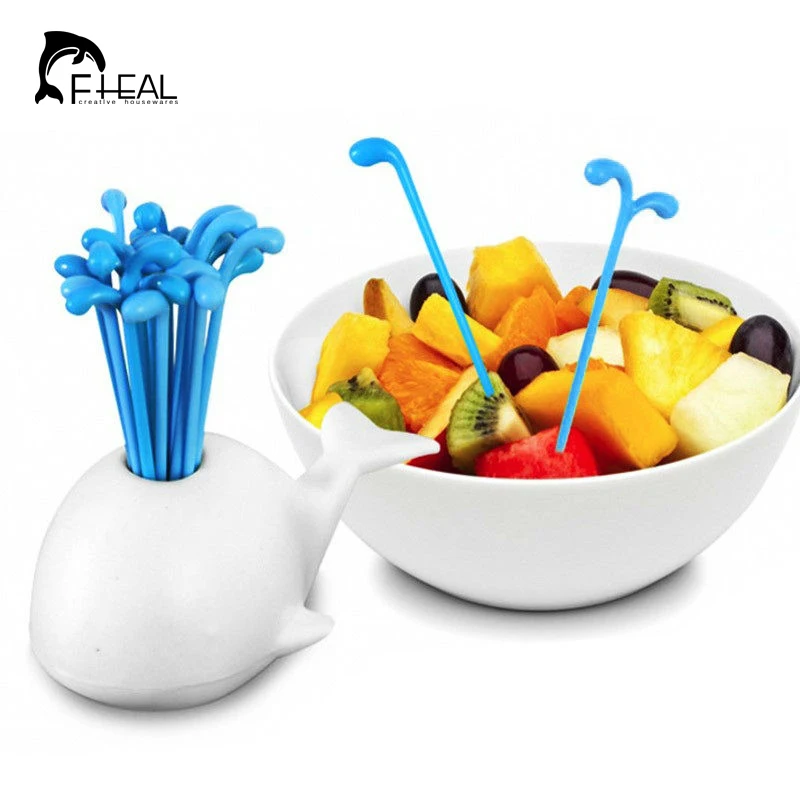 

FHEAL 16pcs/Lot Fashion Creative Animals Whales Moby Dick Beluga Spray Vegetable Fruit Fork Dinnerware Sets