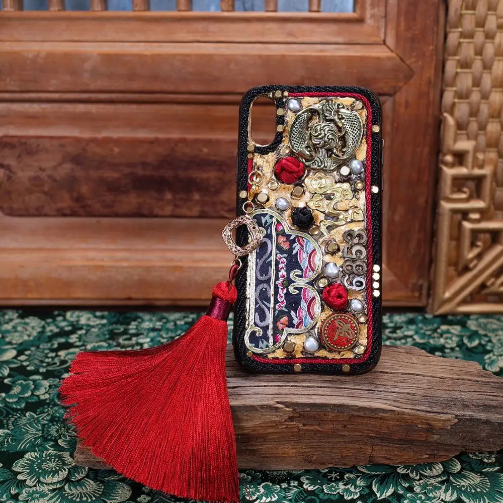 

For Iphone X Case Metallic Patterned Floral Animal Embroidery Mechanical Style 5.5 Inches Limited Edition for Iphone 8 Plus Case